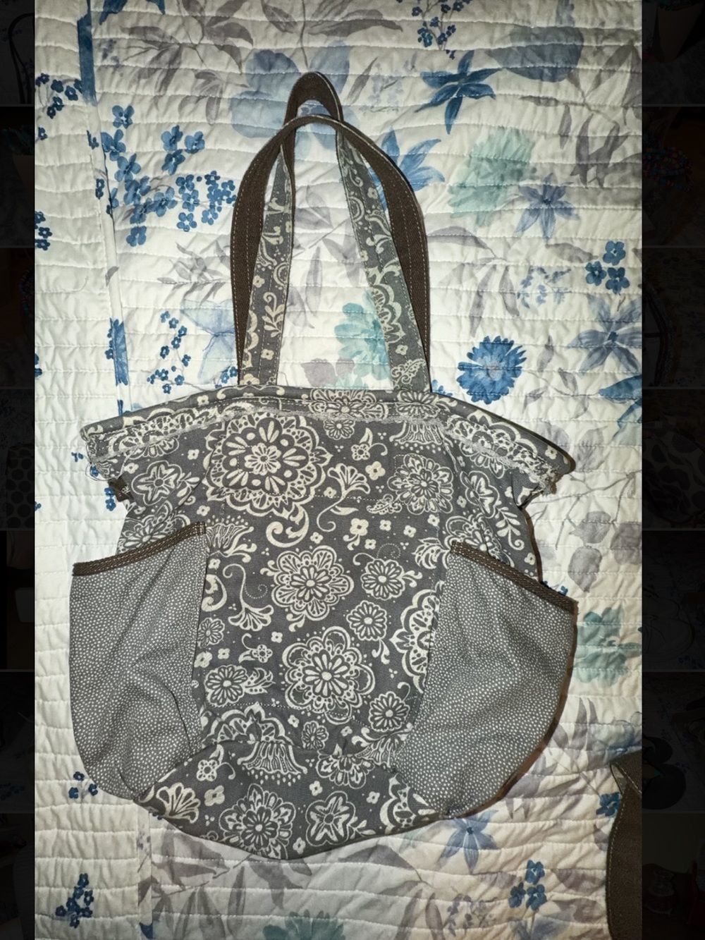 Thirty One Stylish Gray Floral Tote Bag for Women